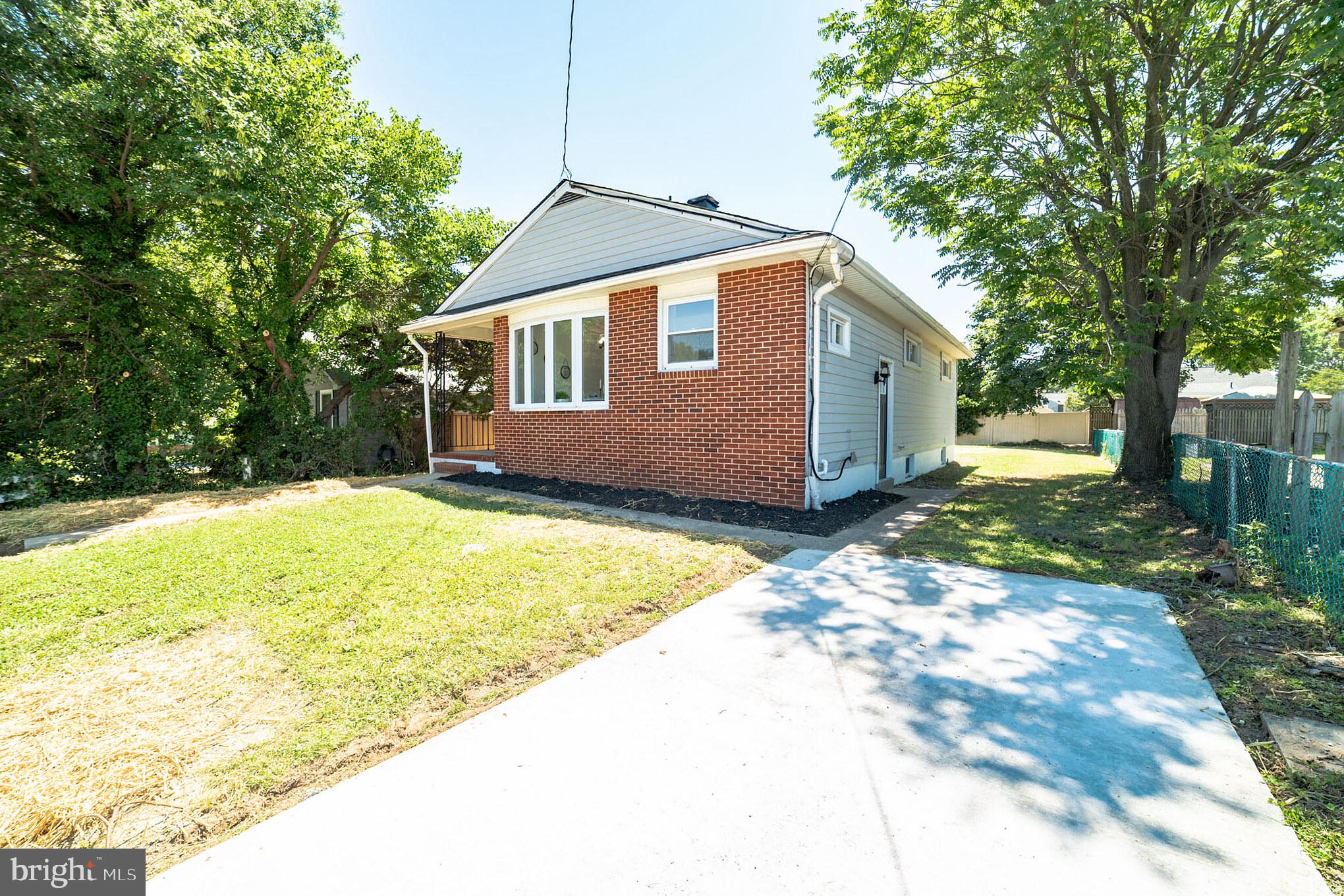 227 Lake Road Pasadena, MD 21122 - Photo 2 of 28 Gallery Image 2