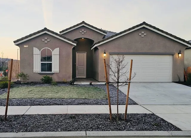 $448,950 | 15783 West Crimson Avenue, Kerman, CA 93630