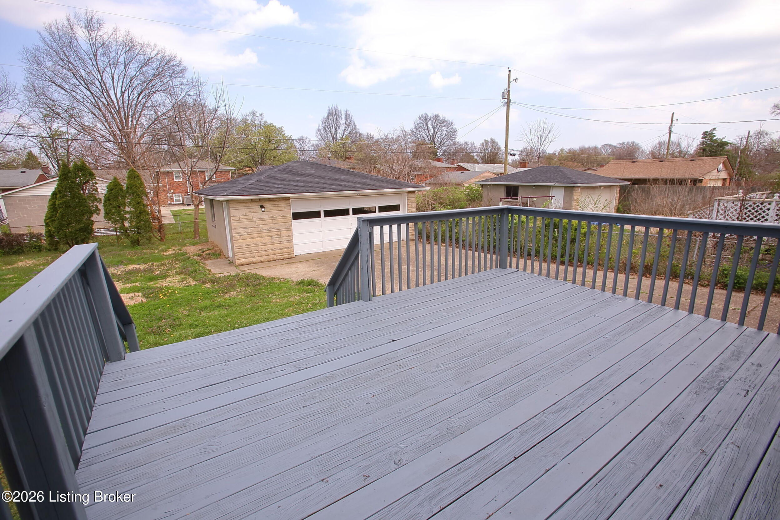 2905 Nepperhan Road Louisville, KY 40218 - Photo 50 of 56 Deck