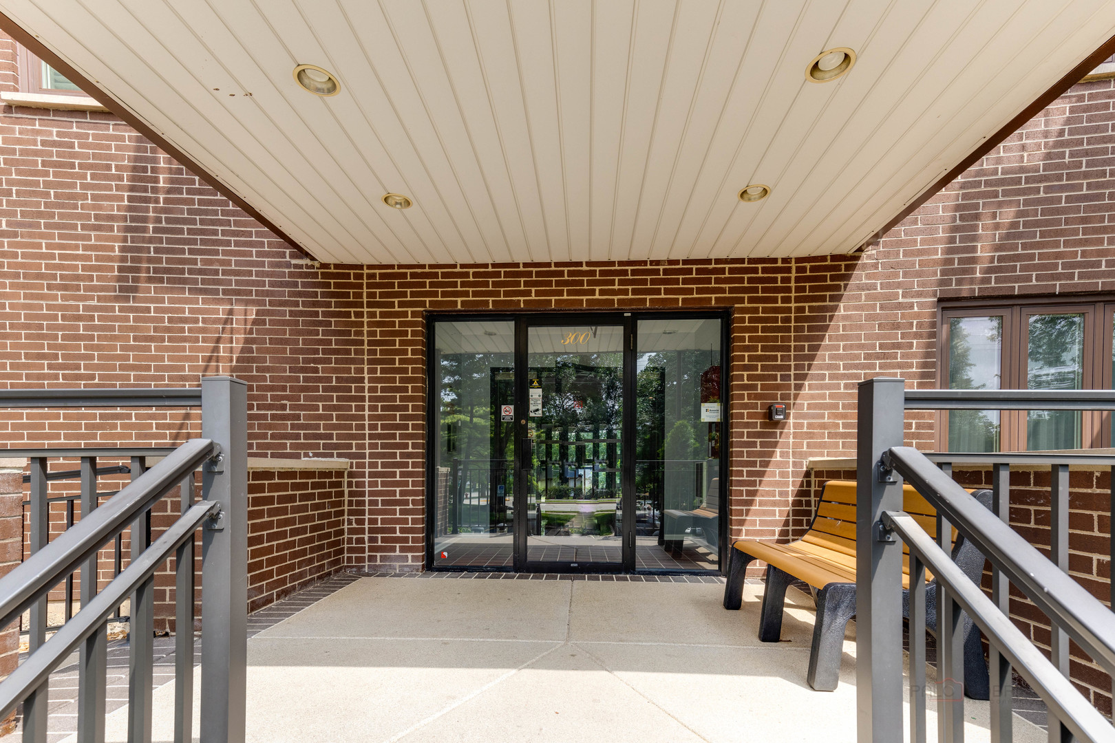 300 East Dundee Road, Unit 108 Buffalo Grove, IL 60089 - Photo 2 of 26 Gallery Image 2