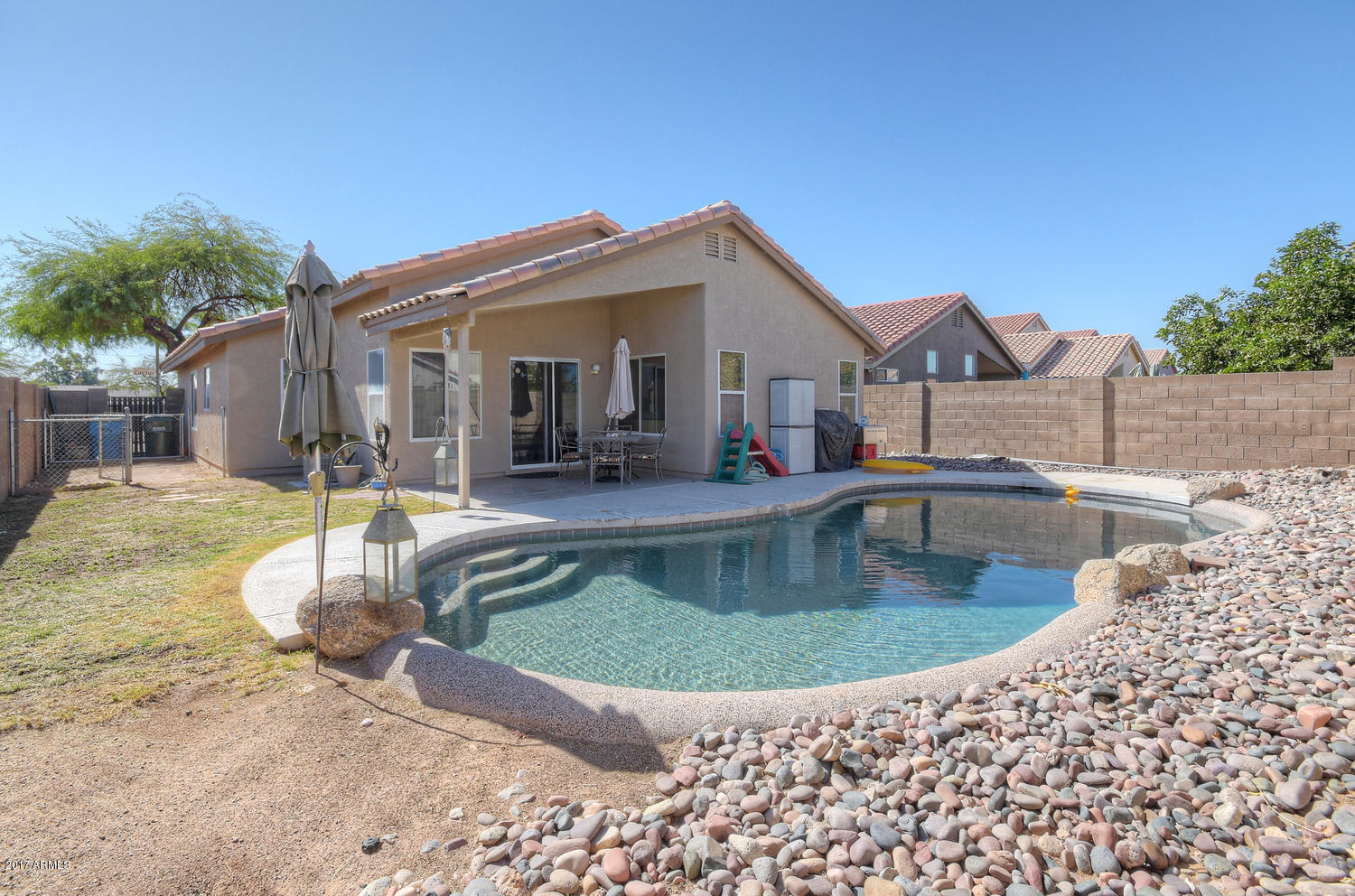 4046 West Cactus Road Phoenix, AZ 85029 - Photo 17 of 18 Private Back Yard