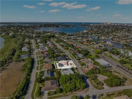 $825,000 | 1781 Dogwood Drive, Marco Island, FL 34145