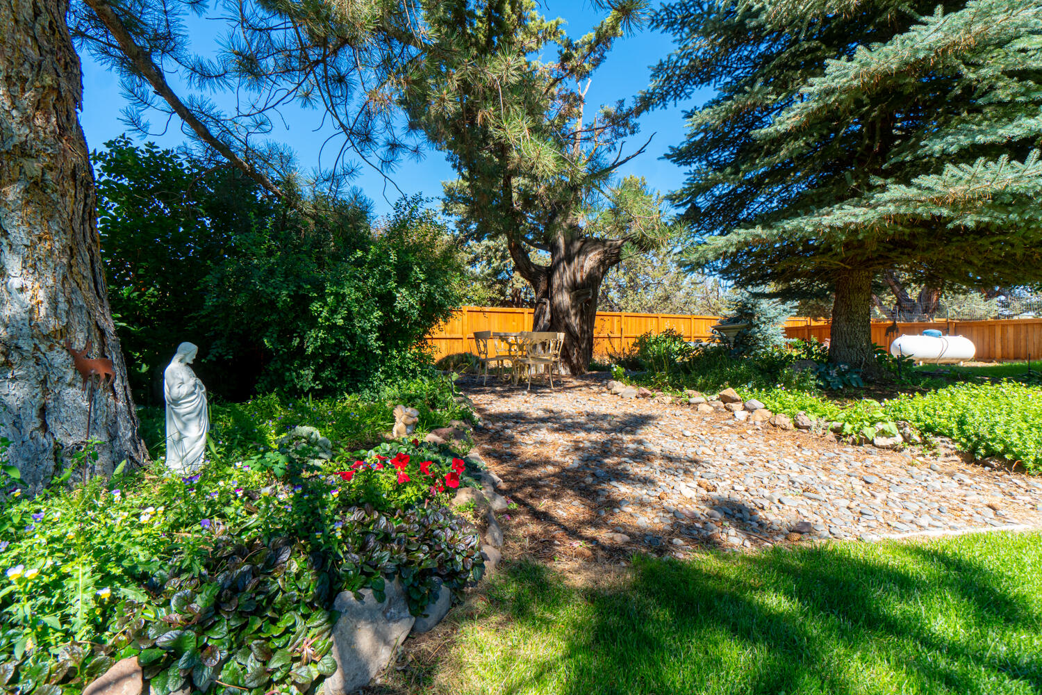 2218 Southwest 79th Street Redmond, OR 97756 - Photo 37 of 54 48 - Shade garden beds