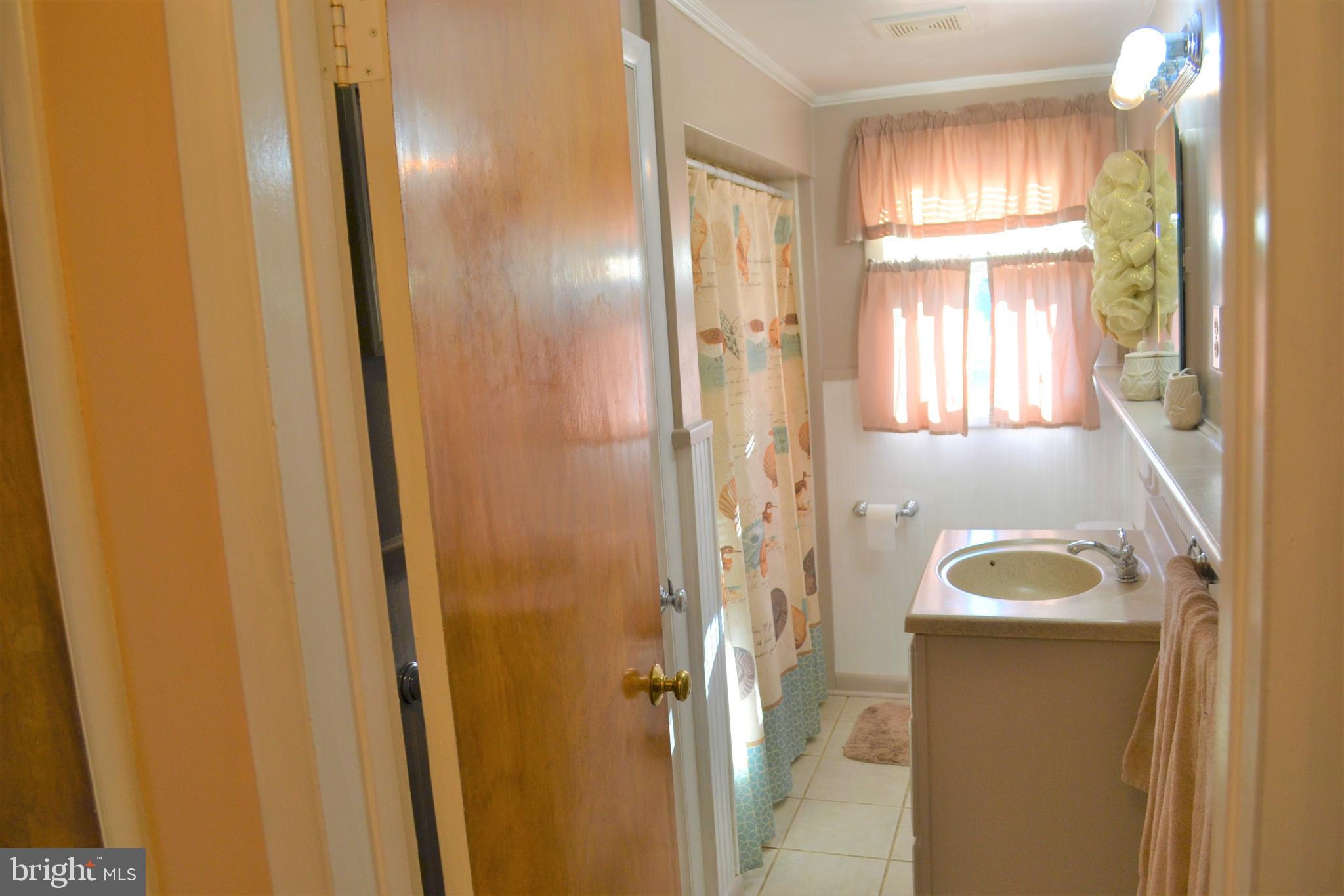 4124 Grandview Road Hanover, PA 17331 - Photo 25 of 38 Gallery Image 25