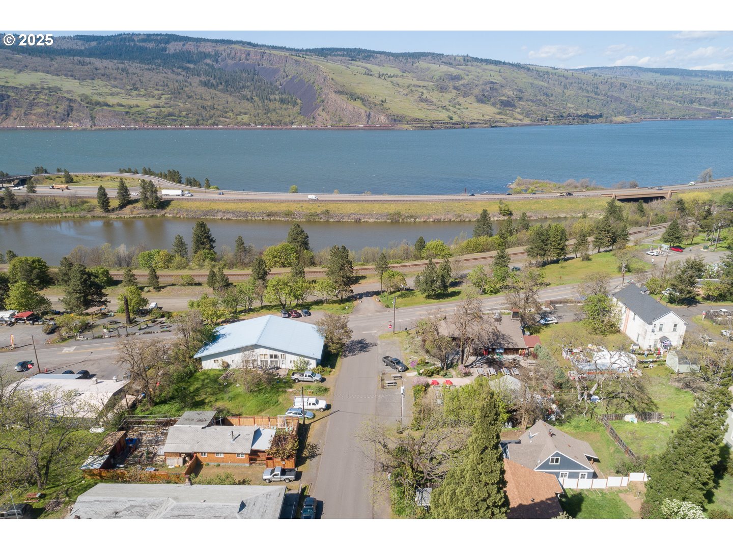 207 Main Street Mosier, OR 97040 - Photo 36 of 39 Gallery Image 36