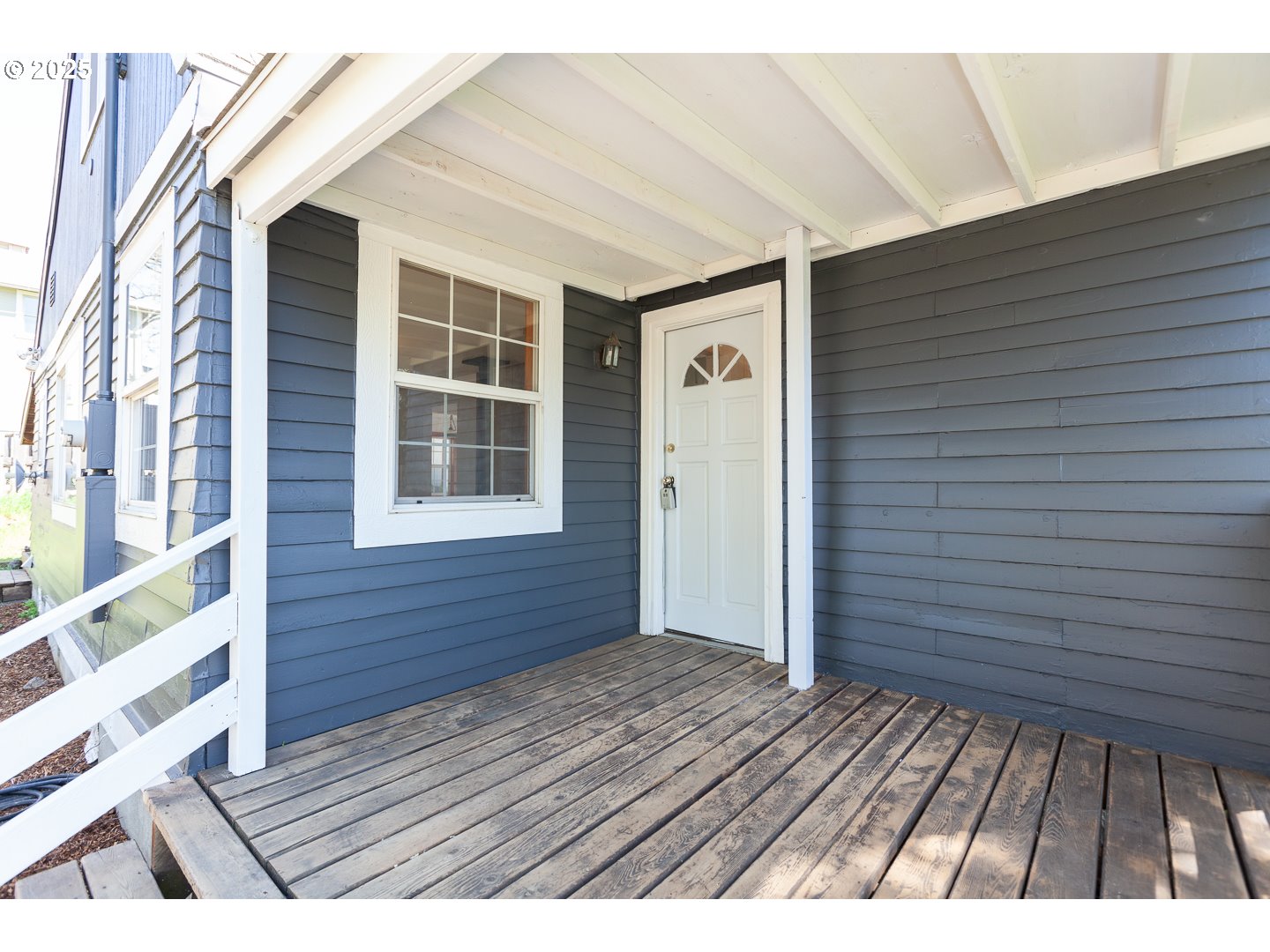 207 Main Street Mosier, OR 97040 - Photo 5 of 39 Gallery Image 5