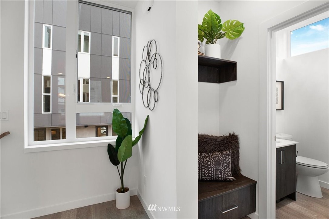 807 North 47th Street Seattle, WA 98103 - Photo 11 of 37 Gallery Image 11