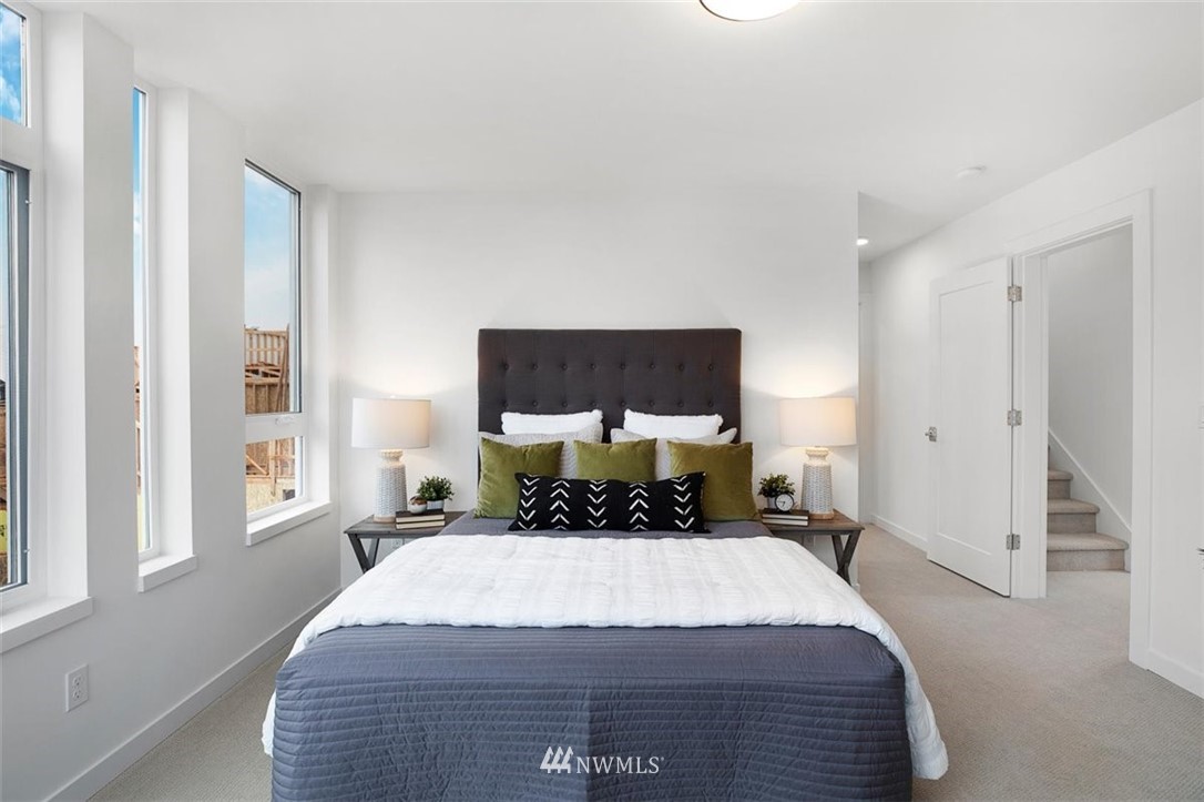 807 North 47th Street Seattle, WA 98103 - Photo 26 of 37 Gallery Image 26