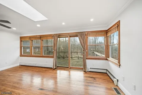 $449,000 | 19 Windy Bush Lane, Sparta, NJ 07871