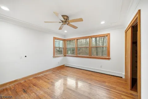 $449,000 | 19 Windy Bush Lane, Sparta, NJ 07871