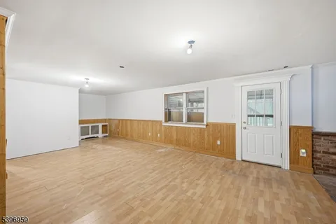 $449,000 | 19 Windy Bush Lane, Sparta, NJ 07871