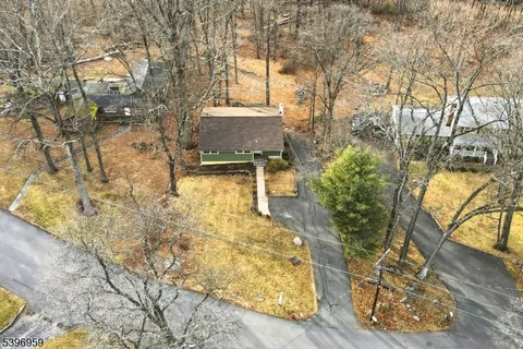 $449,000 | 19 Windy Bush Lane, Sparta, NJ 07871