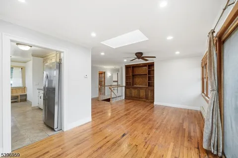 $449,000 | 19 Windy Bush Lane, Sparta, NJ 07871