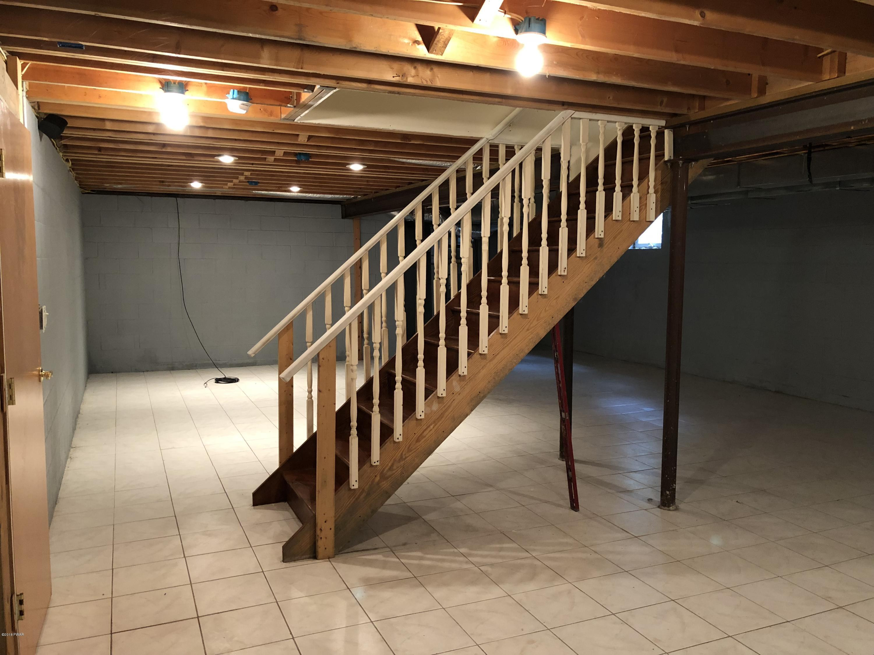 104 Seminole Road Shohola, PA 18458 - Photo 29 of 41 28 Lower level