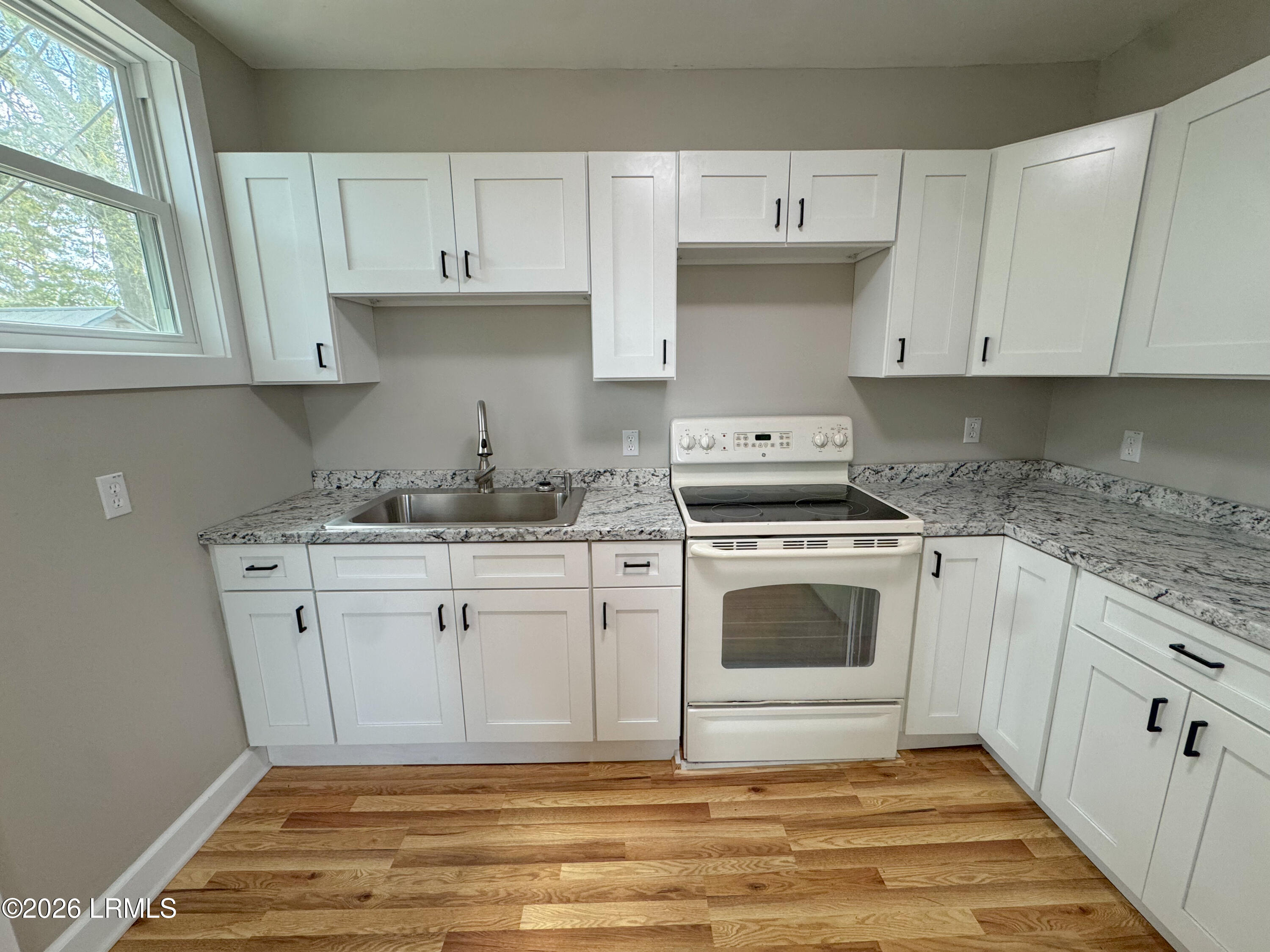 503 Shaw Drive Hampton, SC 29924 - Photo 3 of 15 real estate presets-6