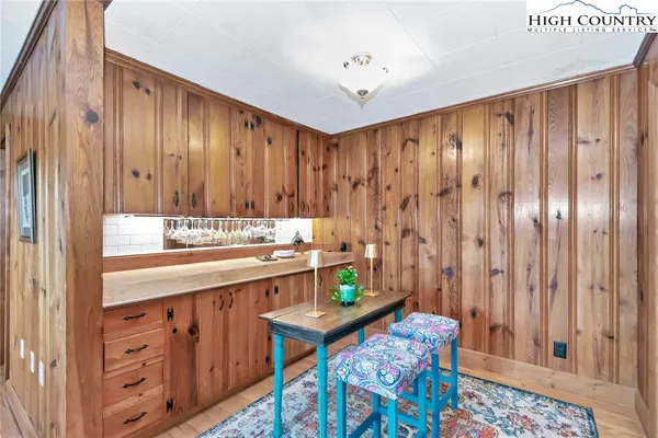 $599,000 | 2209 Sugar Mountain Road 2, Newland, NC 28657