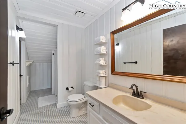 $599,000 | 2209 Sugar Mountain Road 2, Newland, NC 28657