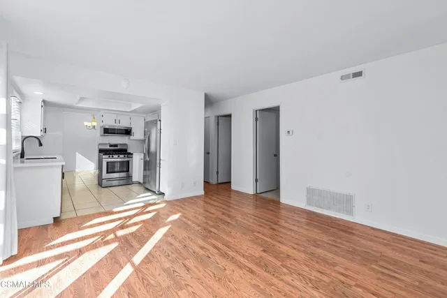 $879,000 | 127 Maple Road, Newbury Park, CA 91320