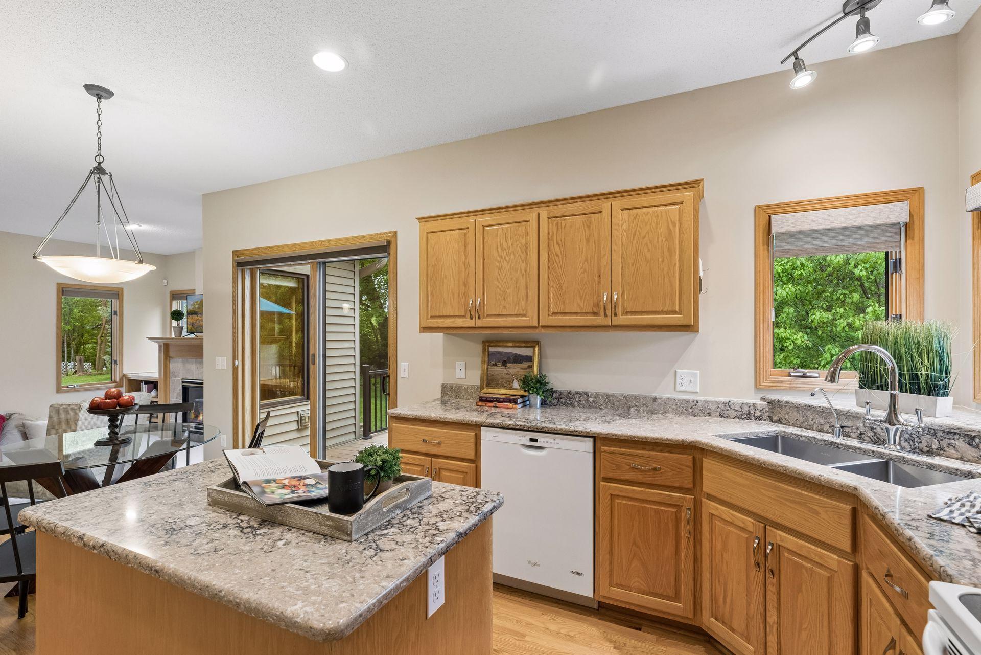 10947 Alexandra Court Inver Grove Heights, MN 55077 - Photo 15 of 75