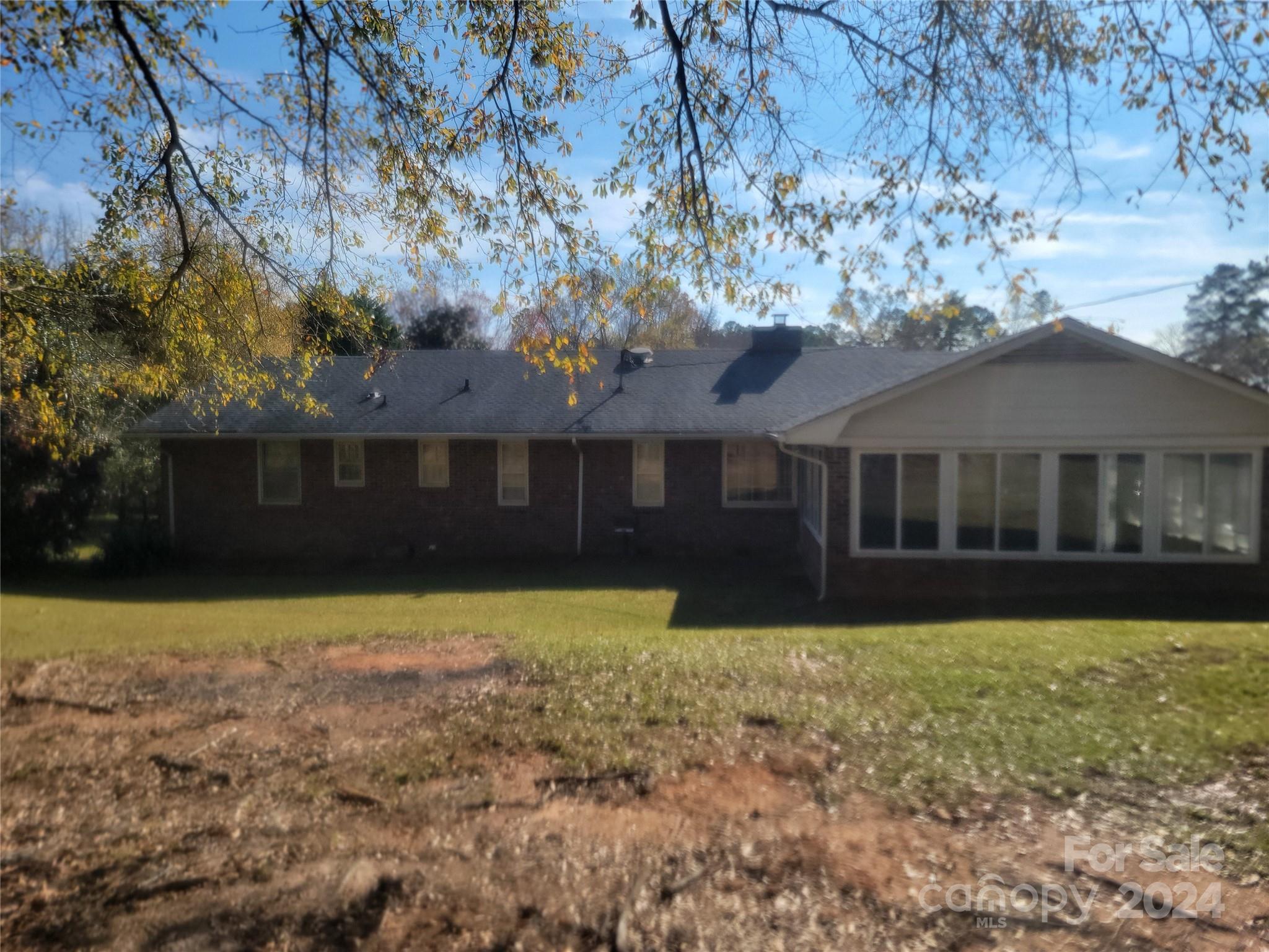115 Hidden Hill Road Union, SC 29379 - Photo 8 of 35 a front view of a house with a yard