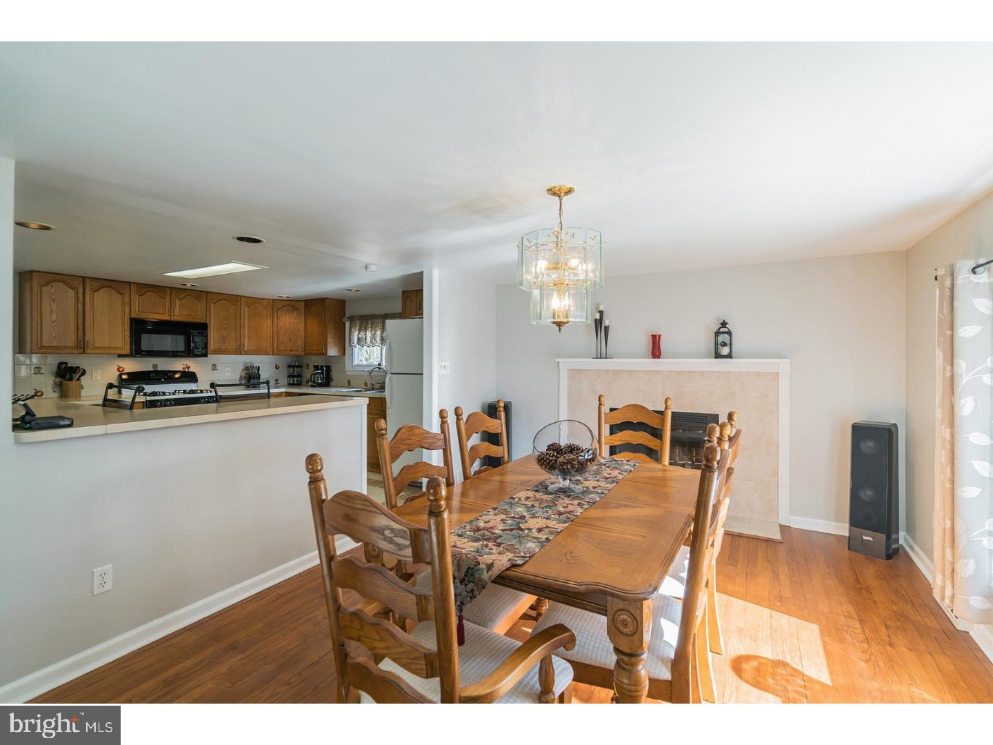 3214 Bristol Road Warrington, PA 18976 - Photo 8 of 25 Dining Room