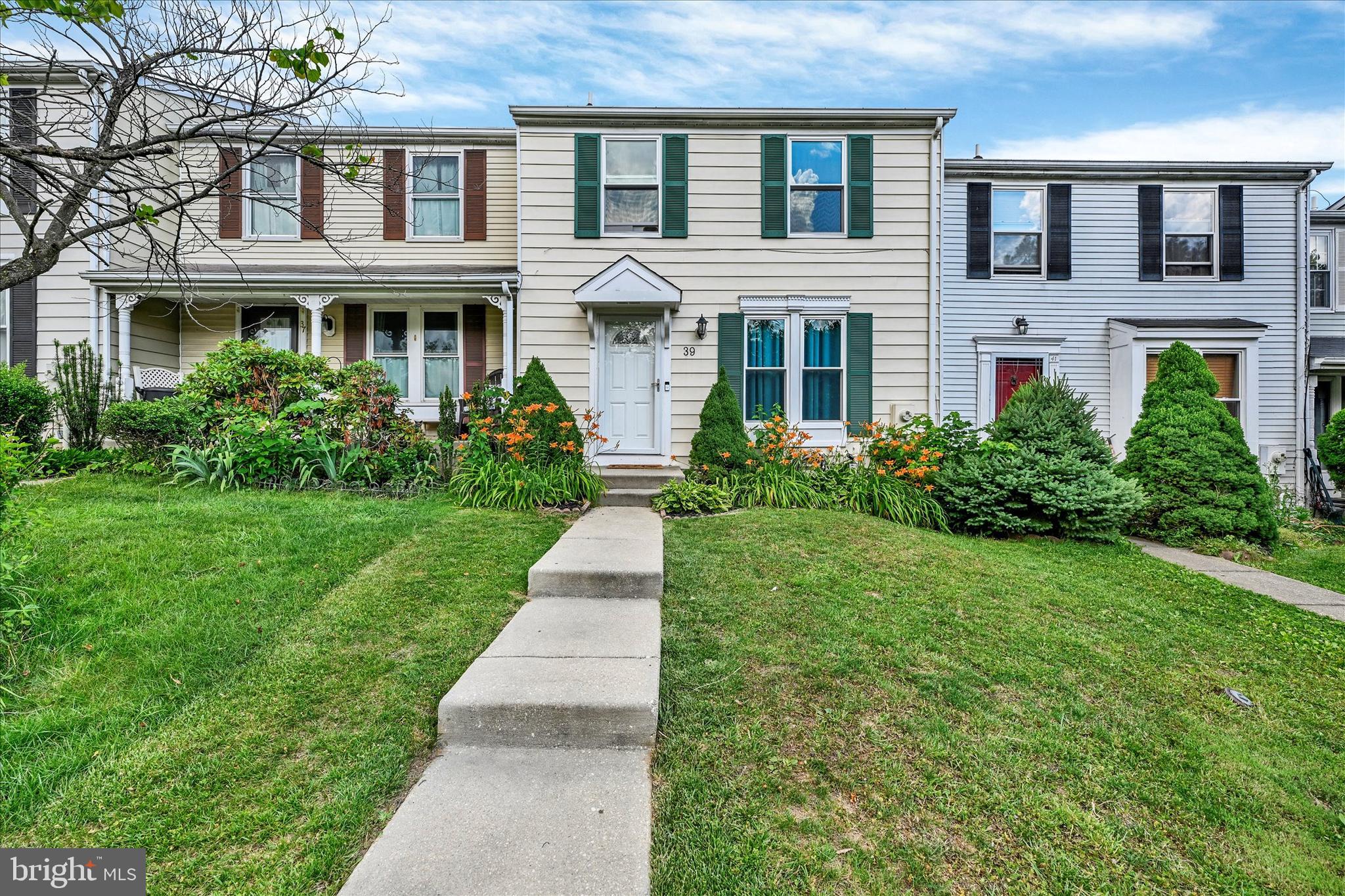 39 Rader Court Baltimore, MD 21234 - Photo 2 of 25