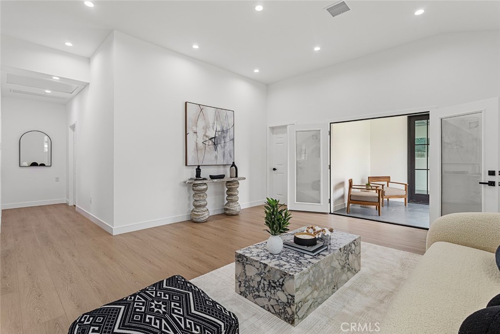 2162 Montgomery Road Thousand Oaks, CA 91360 - Photo 20 of 26 a living room with furniture and a rug