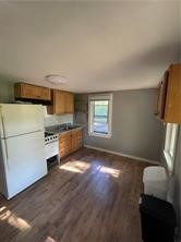 8 Aldrich Street Hopkinton, RI 02898 - Photo 7 of 11