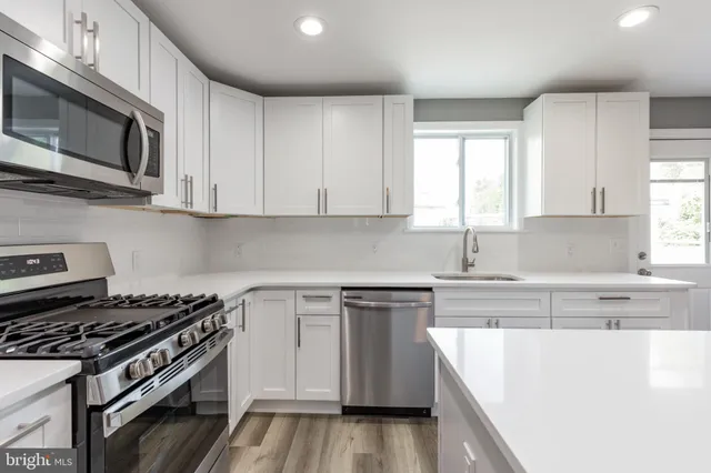 $2,900 | 454 Old Elm Street, Conshohocken, PA 19428