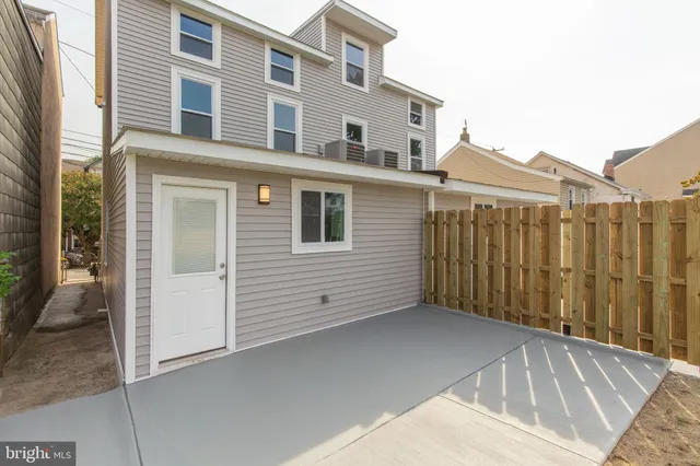 $2,900 | 454 Old Elm Street, Conshohocken, PA 19428