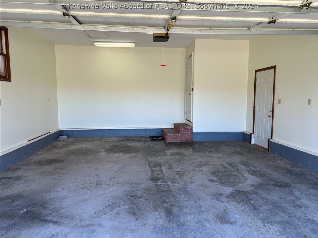 49 Ridgewood Drive Point Pleasant, WV 25550 - Photo 32 of 38 Garage