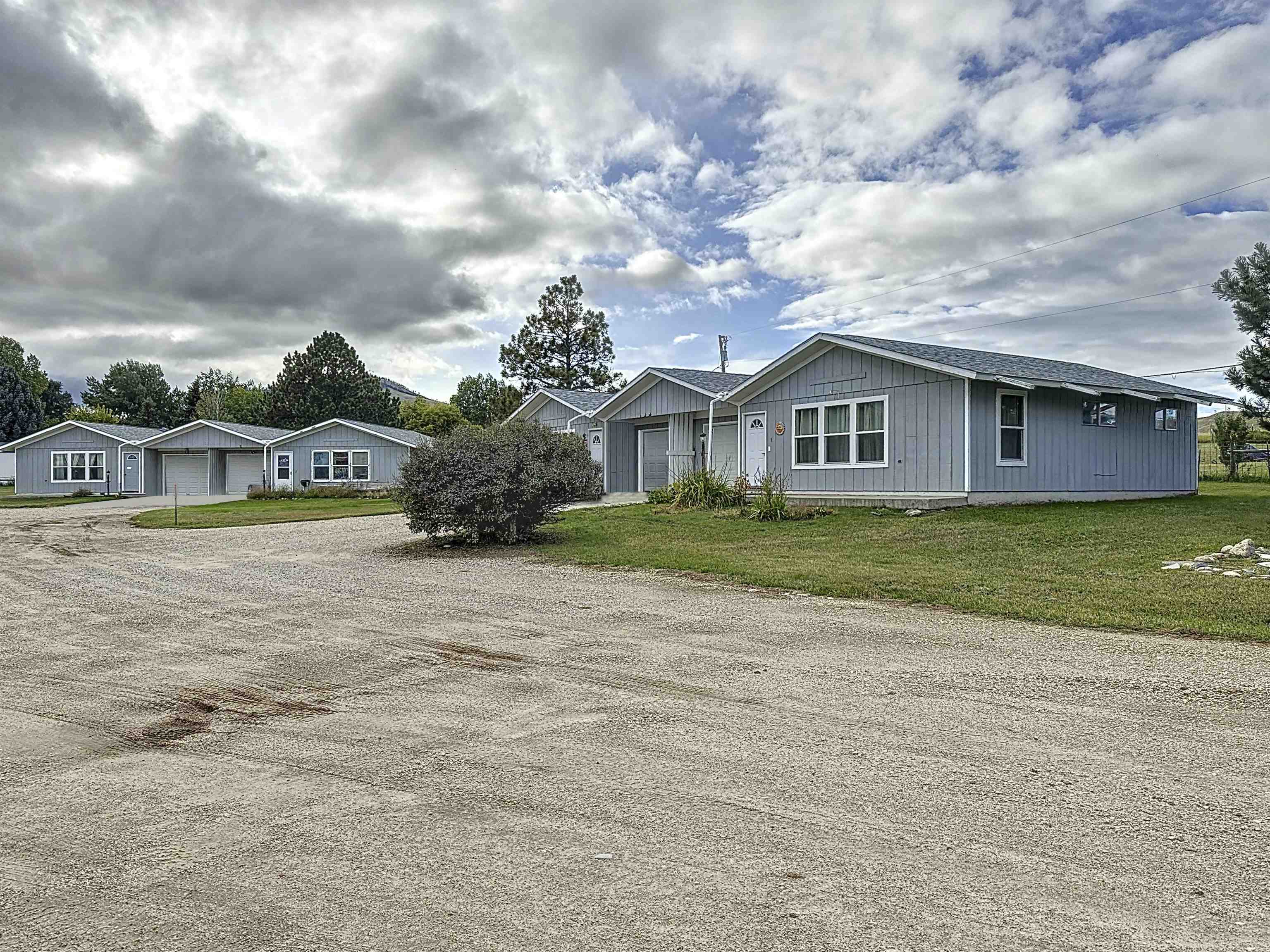 8935 Highway 16 Buffalo, WY 82834 - Photo 4 of 30