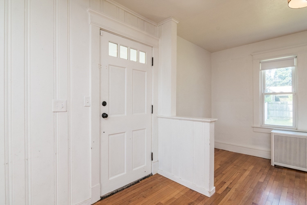 170 Plumtree Road Springfield, MA 01118 - Photo 12 of 31