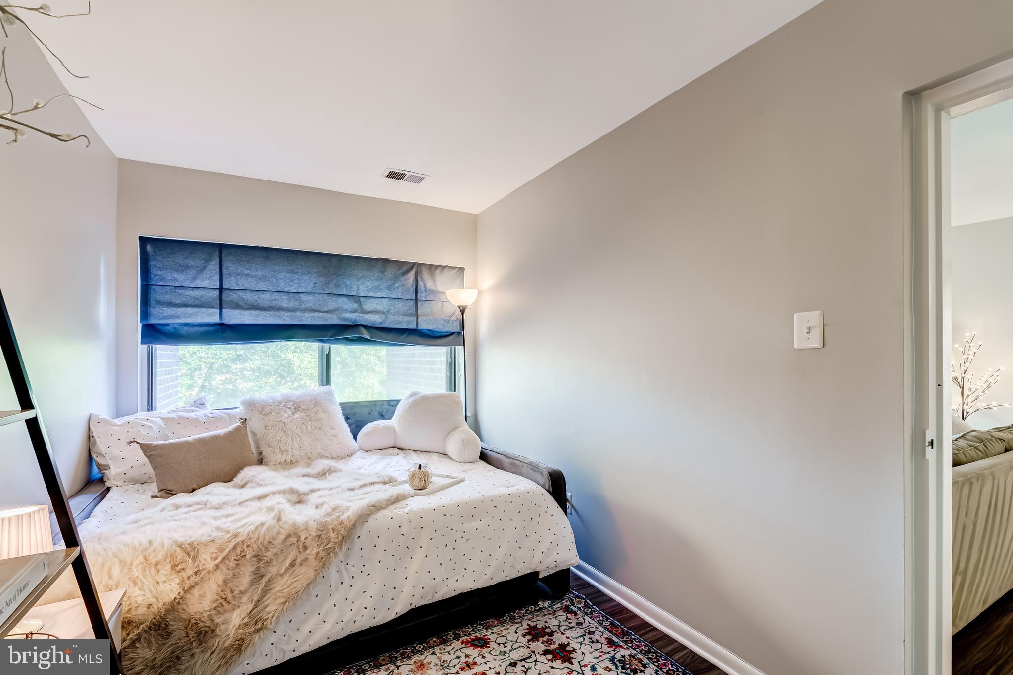 11260 Chestnut Grove Square, Unit 339 Reston, VA 20190 - Photo 34 of 51 Guest Bedroom
