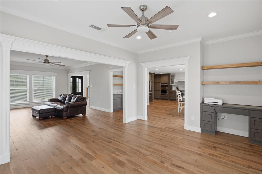 9121 Bontura Road Granbury, TX 76049 - Photo 9 of 40