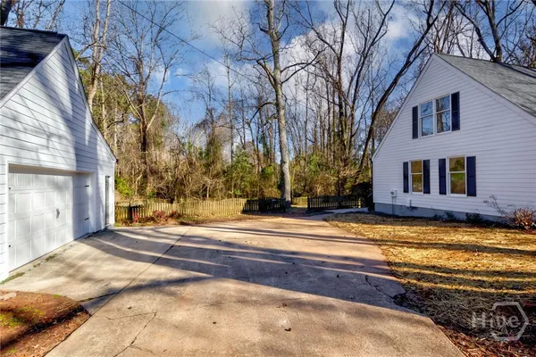 $349,900 | 1305 Whit Davis Road, Athens, GA 30605