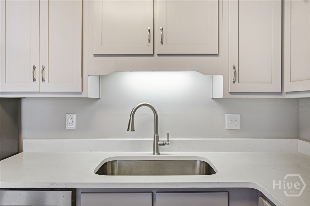 1305 Whit Davis Road Athens, GA 30605 - Photo 6 of 33