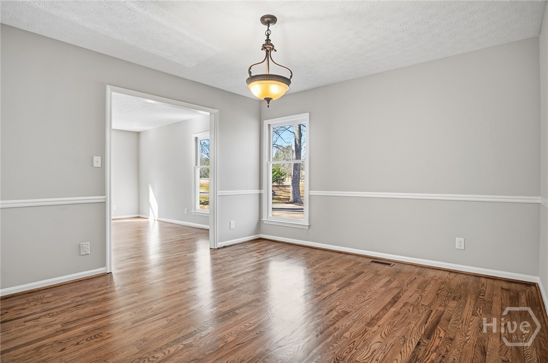 1305 Whit Davis Road Athens, GA 30605 - Photo 9 of 33