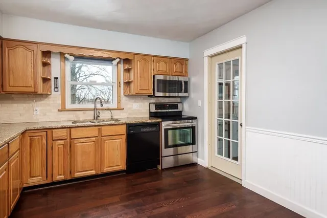 $240,000 | 114 Bunn Drive, Rockton, IL 61072