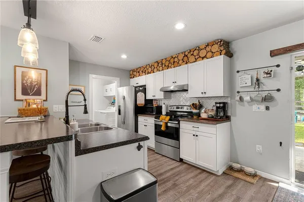 $2,000 | 6353 Northwest 52nd Avenue, Ocala, FL 34482