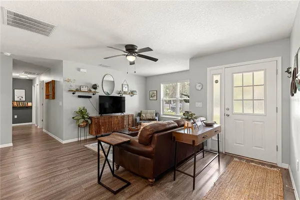 $2,000 | 6353 Northwest 52nd Avenue, Ocala, FL 34482