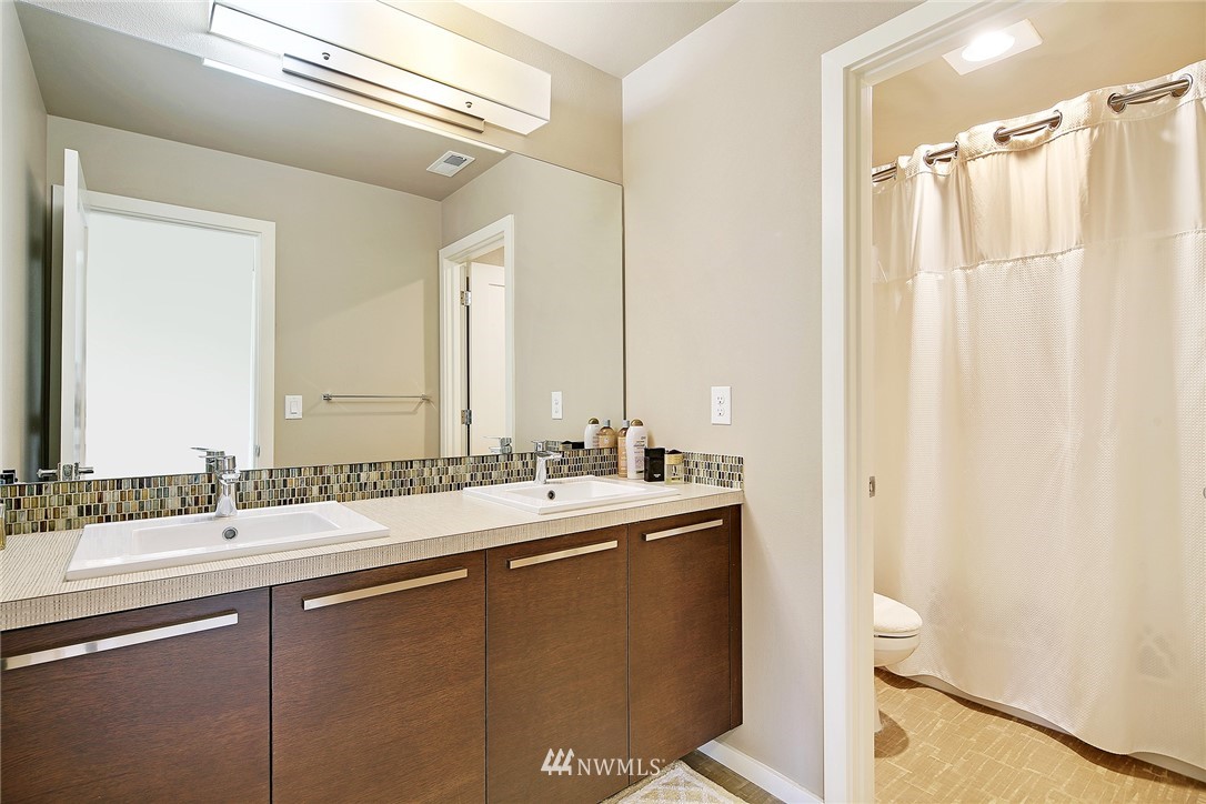 3720 Northeast 24th Street Renton, WA 98056 - Photo 20 of 30