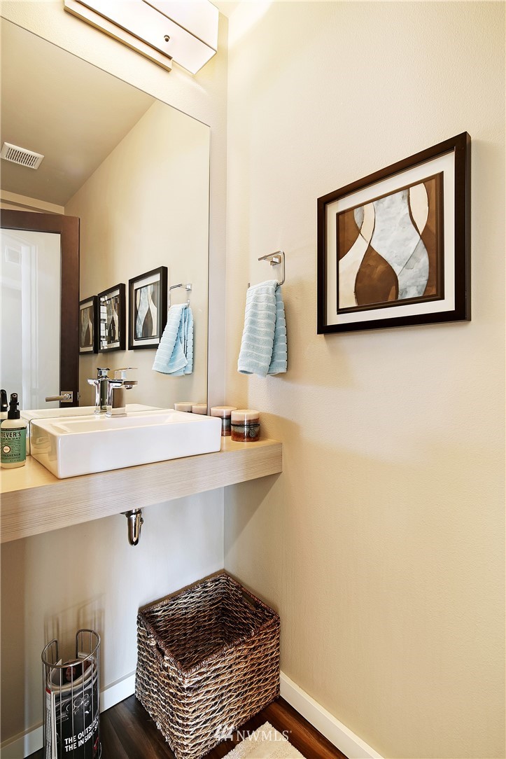 3720 Northeast 24th Street Renton, WA 98056 - Photo 24 of 30