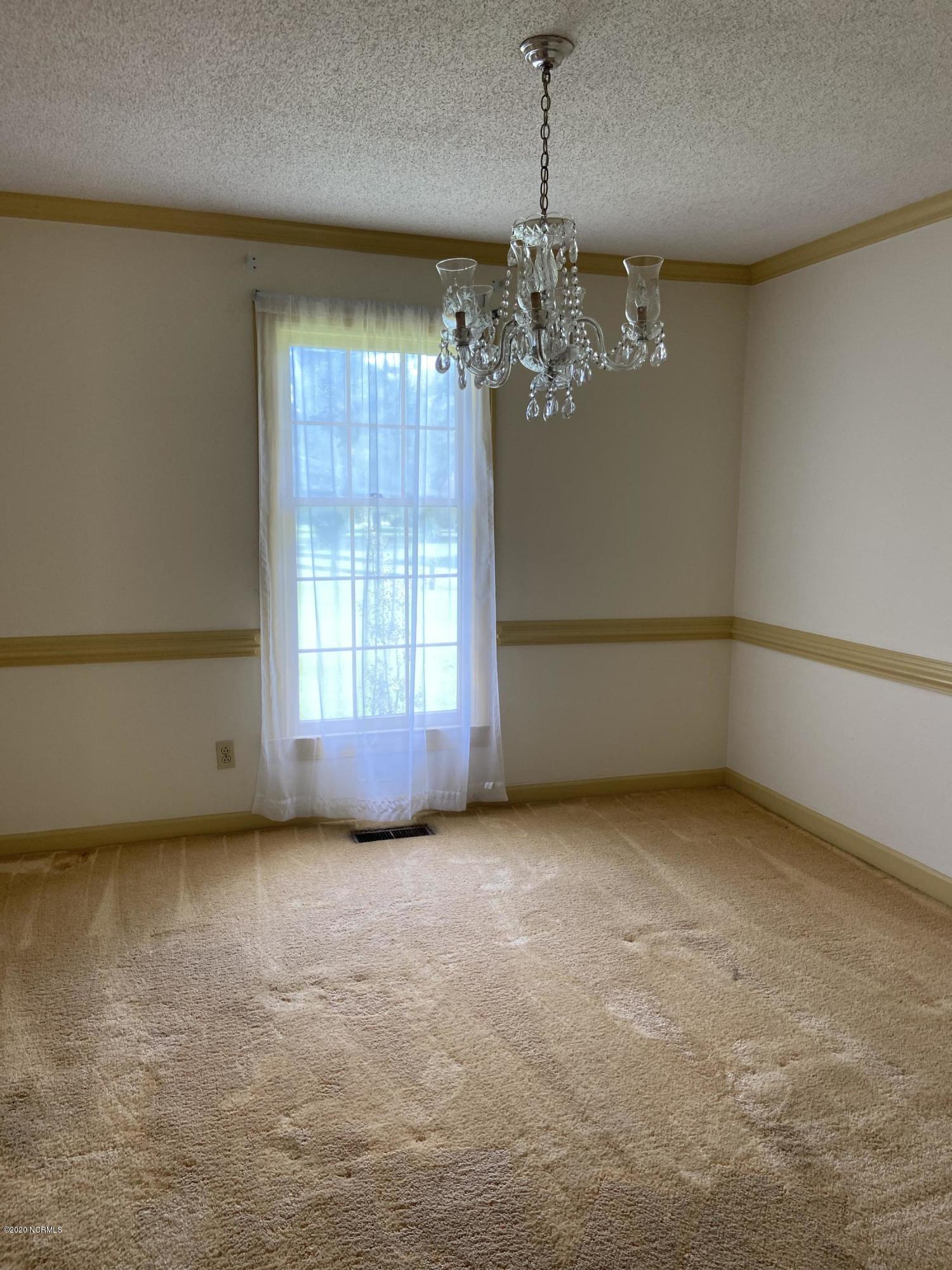 118 Richardson Road New Bern, NC 28562 - Photo 14 of 25 Formal Dining Rook