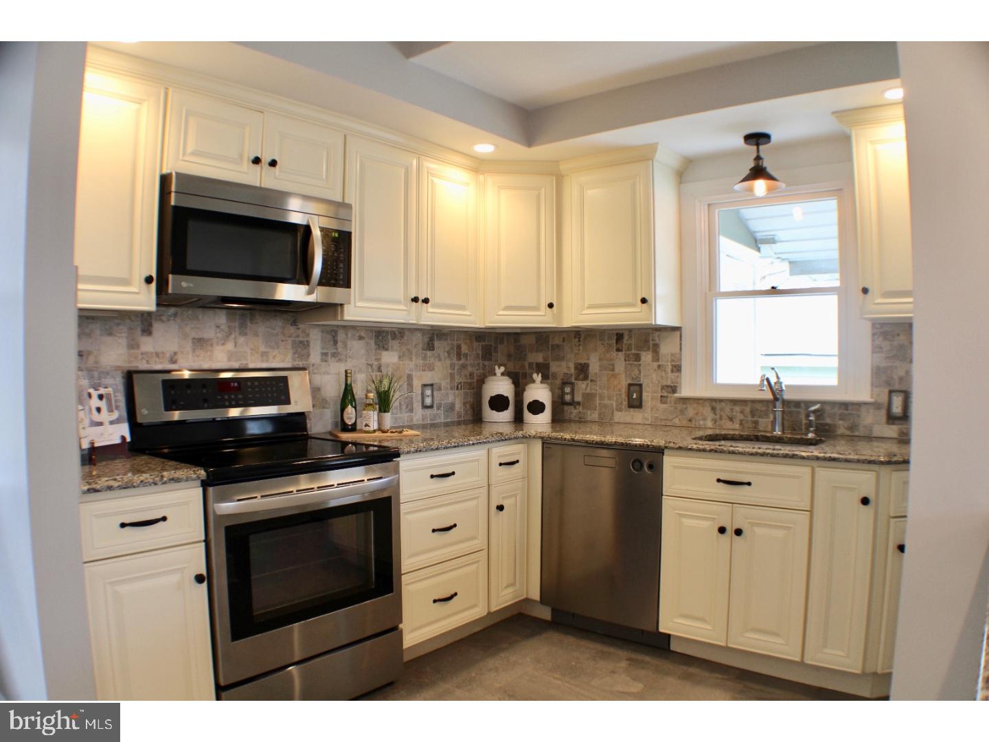 100 South Manoa Road Havertown, PA 19083 - Photo 10 of 25 Gallery Image 10