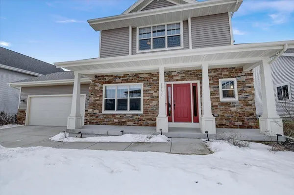 $685,000 | 9933 Autumn Breeze Road, Middleton, WI 53562