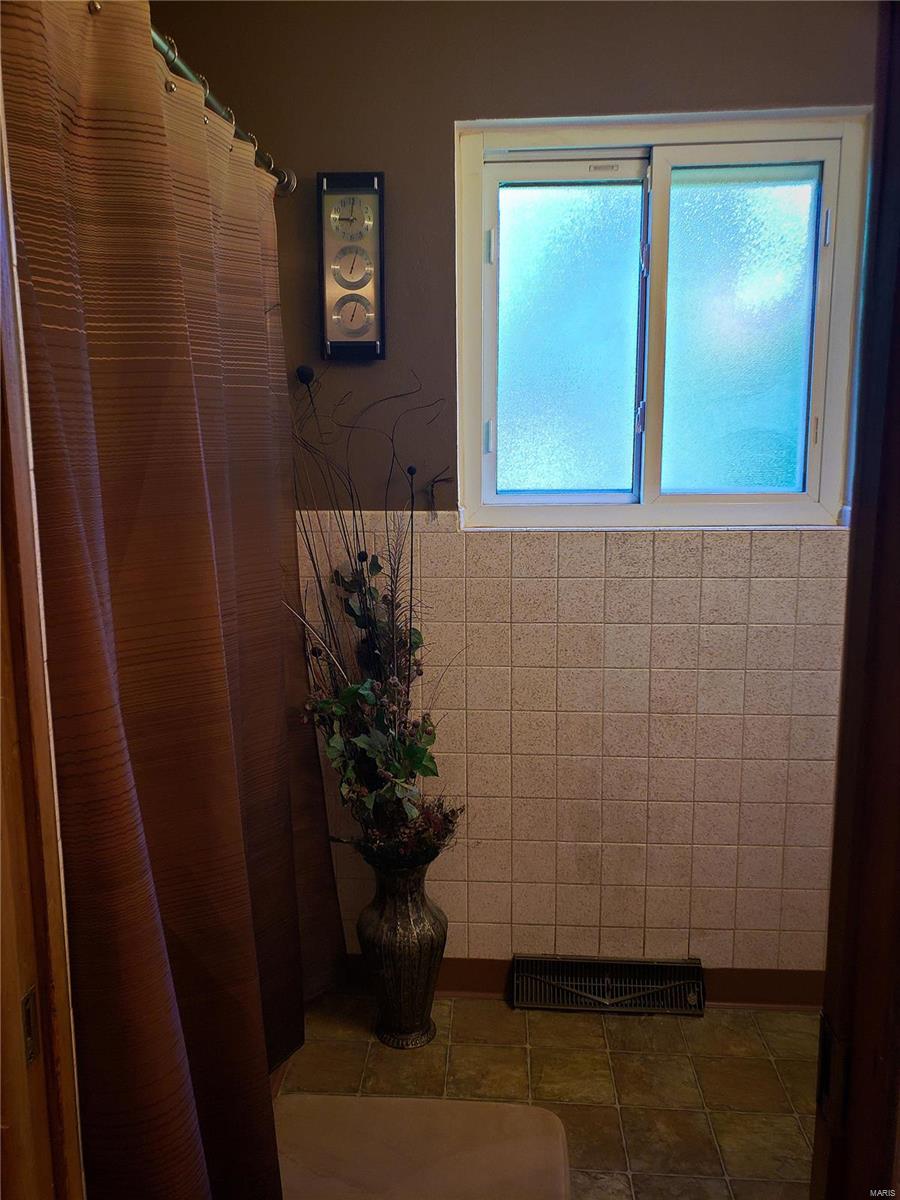 1110 Ridge Avenue Collinsville, IL 62234 - Photo 16 of 27 Gallery Image 16