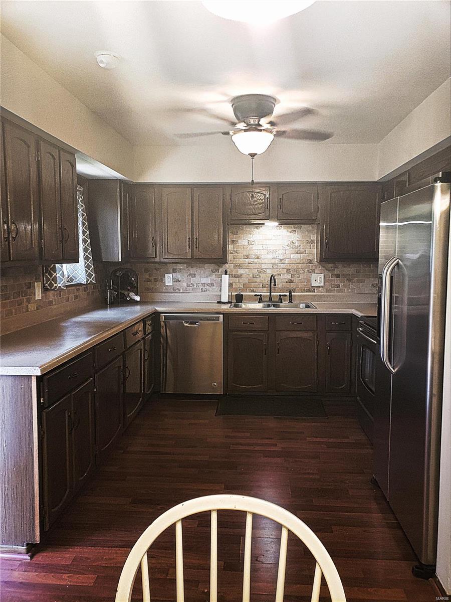 1110 Ridge Avenue Collinsville, IL 62234 - Photo 6 of 27 Gallery Image 6