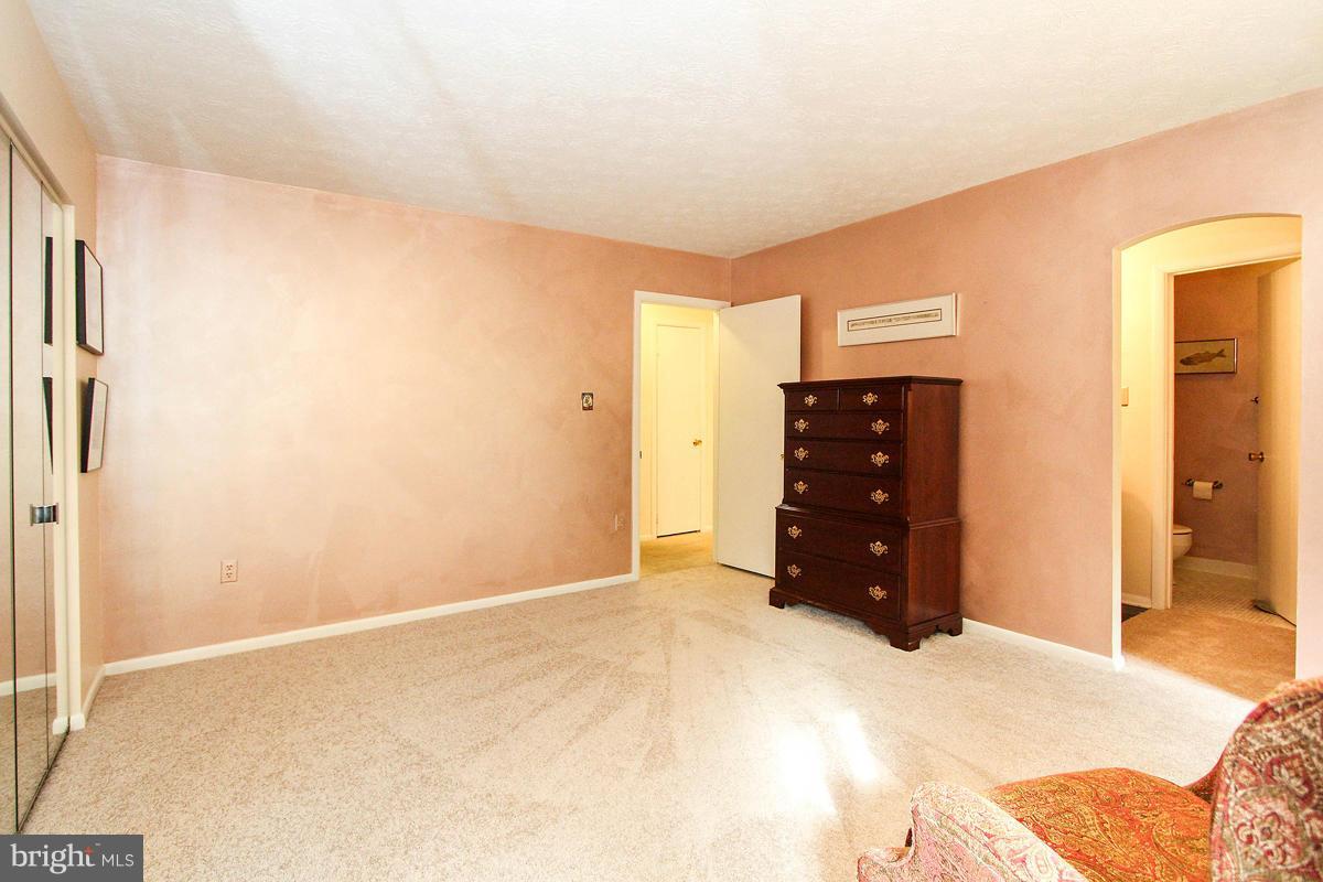 12105 Pueblo Road Gaithersburg, MD 20878 - Photo 13 of 30 Bedroom (Master)