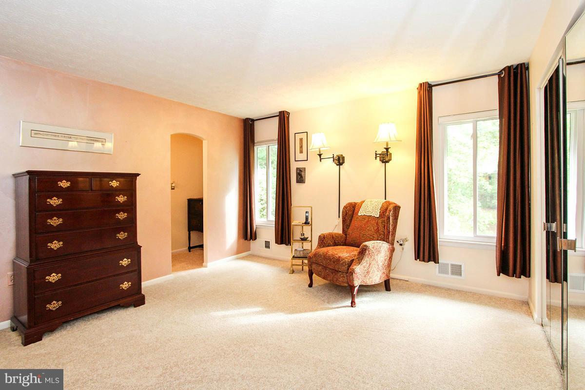 12105 Pueblo Road Gaithersburg, MD 20878 - Photo 14 of 30 Bedroom (Master)